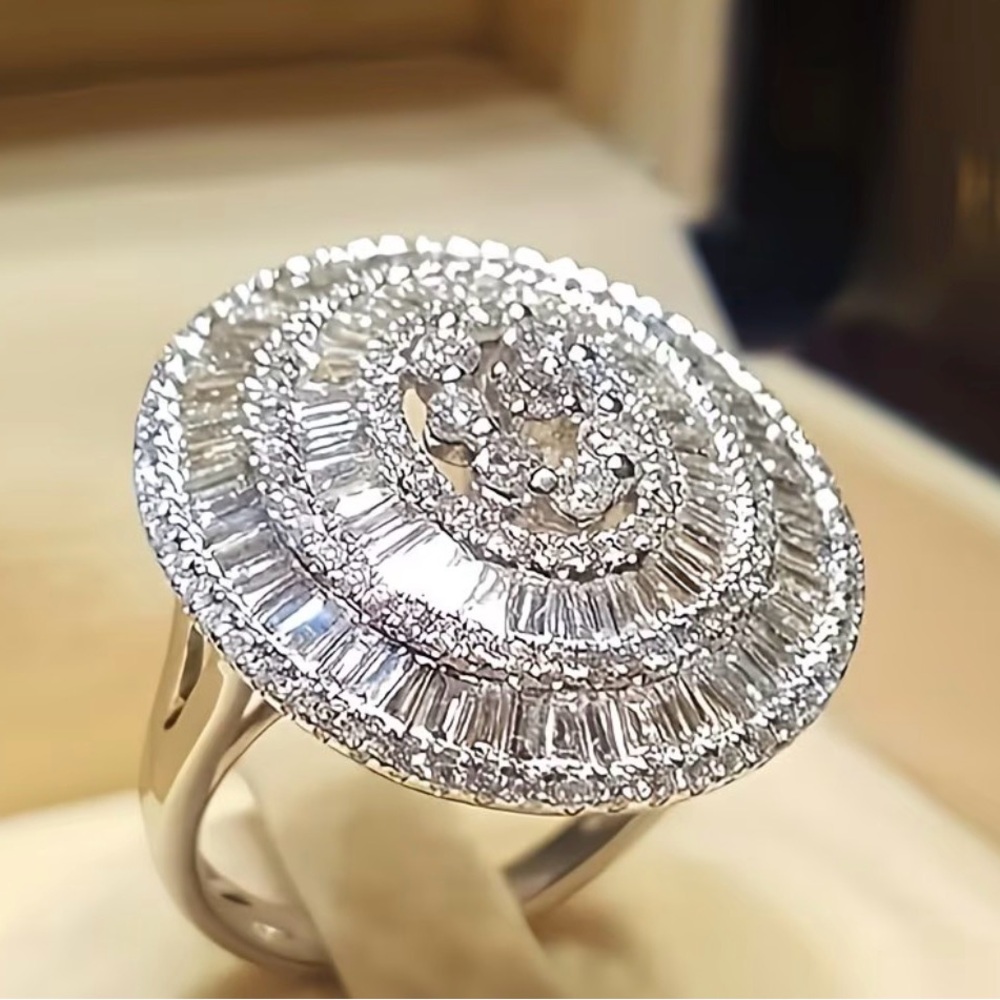 Elegant Silver Women's Ring as 7